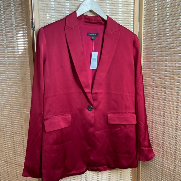 Ann Taylor The Longline Blazer in Satin Gingham Red size 2 - Picture 4 of 13